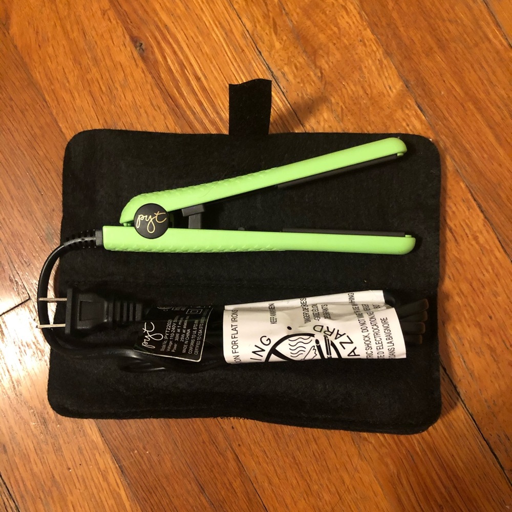 Pyt Mini Hair Straightener - Picture 2 of 2